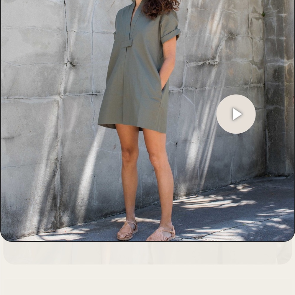Green Mini Shirt Dress with Short Cuffed Sleeves and V-Neck